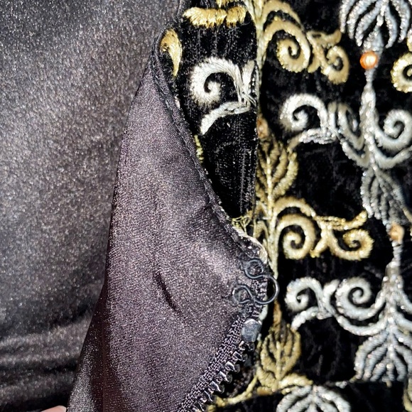 Alice + Olivia Embellished Velvet Cocktail Dress WITH POCKETS, size 4 - Picture 7 of 13